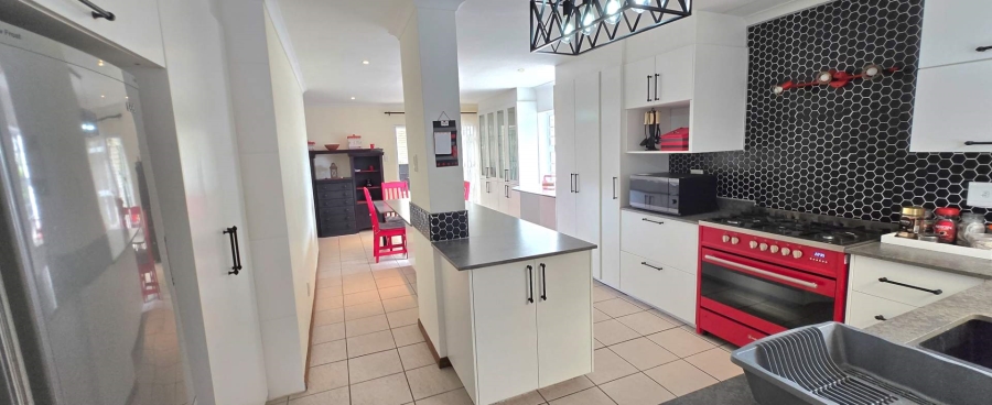 3 Bedroom Property for Sale in Kleinbaai Western Cape